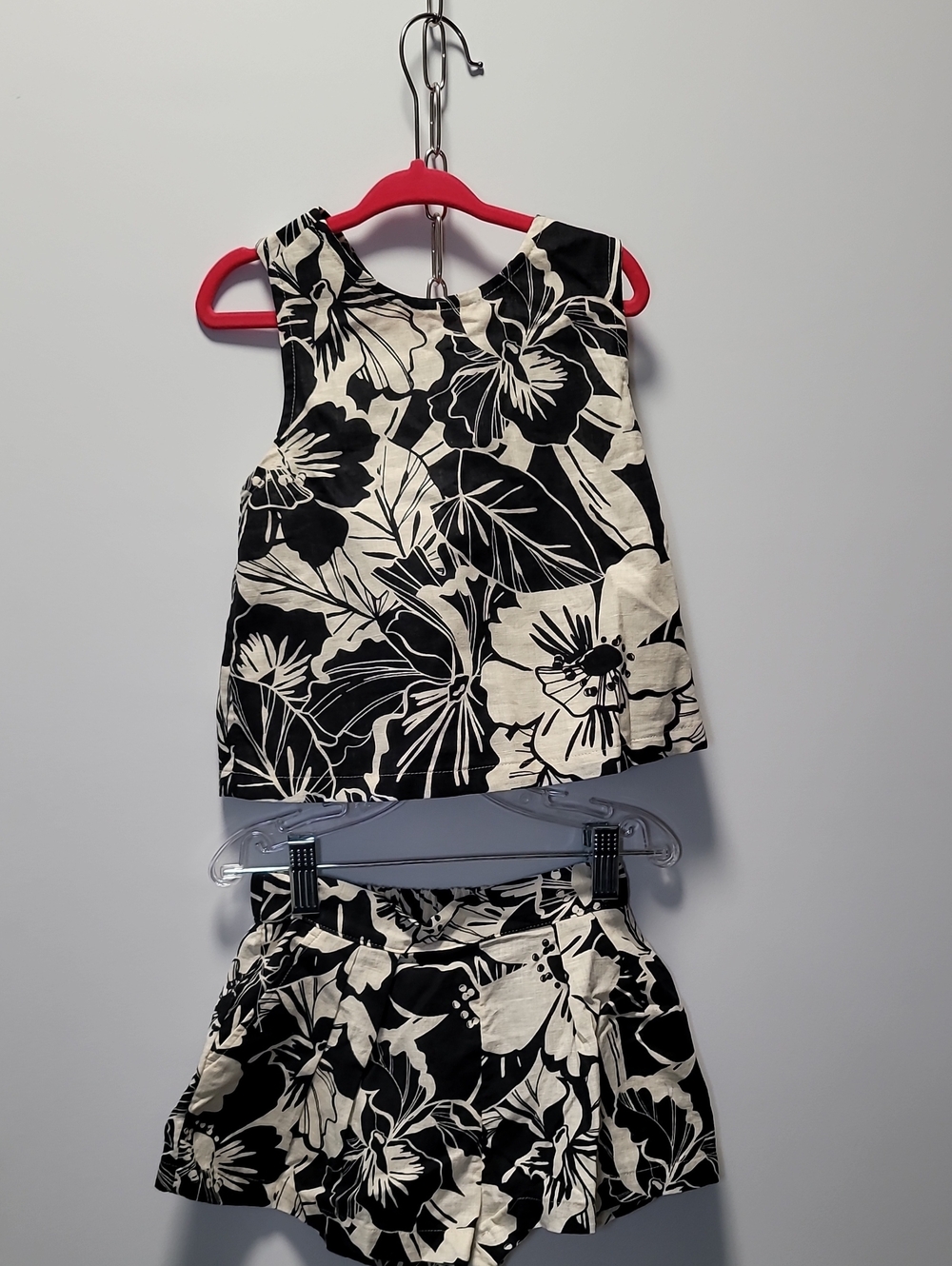 GAP Black & White Floral Tank Top and Shorts Set
